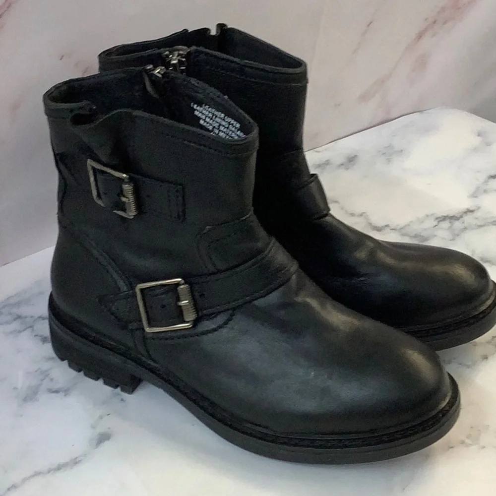 New Sofft Black Lalana Bootie Size 7
